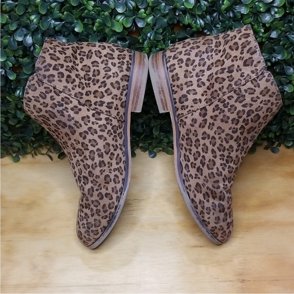 Cat & Jack Girl's Leopard Casual Winter Classic Booties Size 4 - Picture 3 of 5